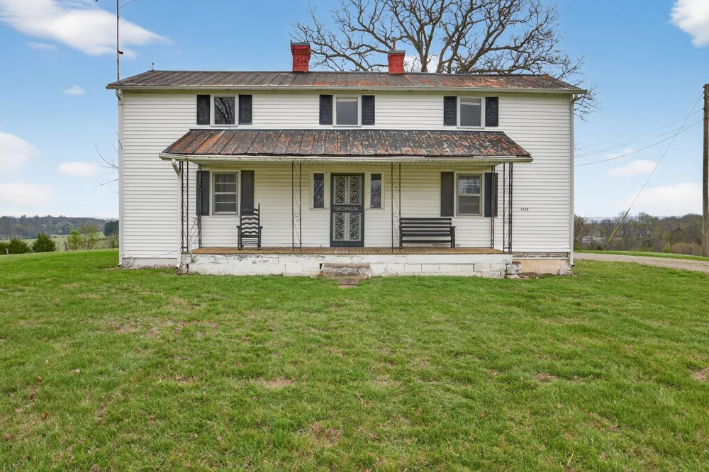 1298 S Bunker Hill Rd Sparta, TN 38583