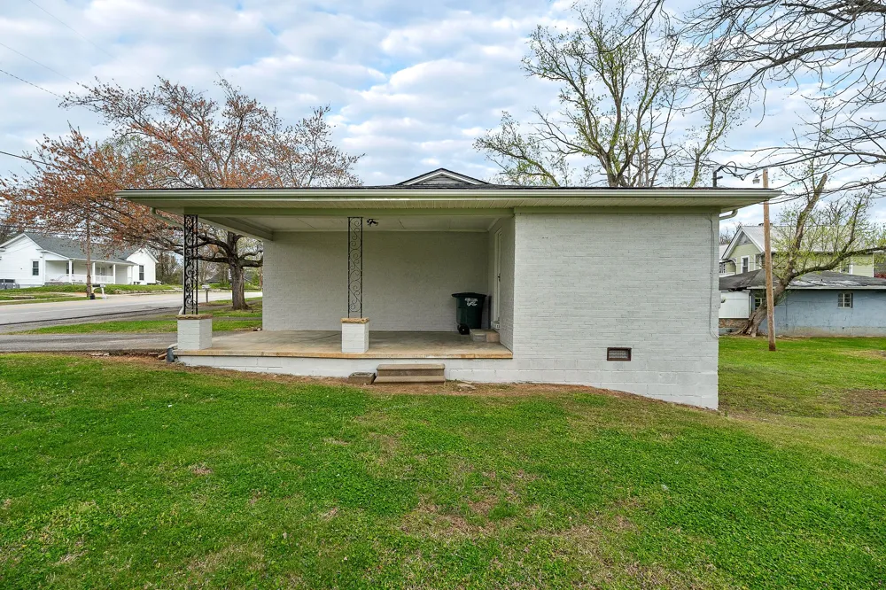 106 N Main St Sparta, TN 38583