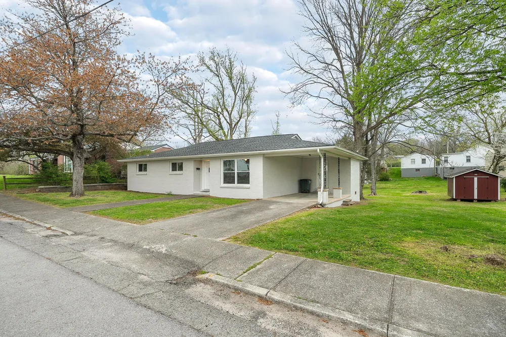 106 N Main St Sparta, TN 38583