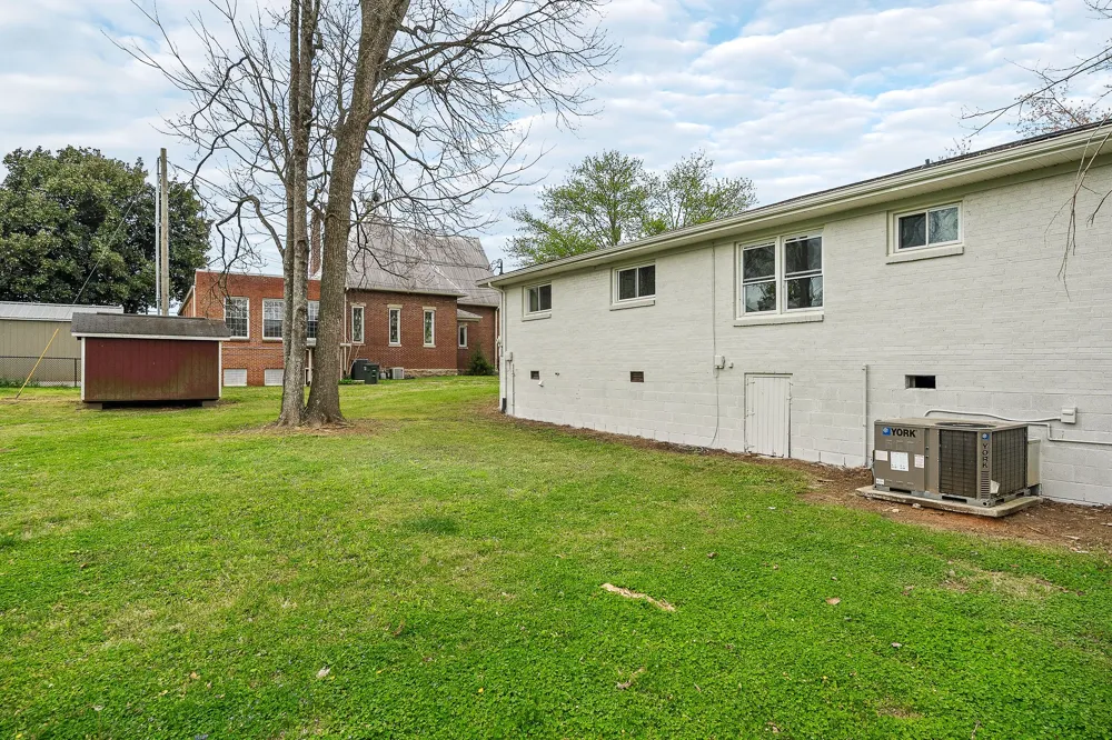 106 N Main St Sparta, TN 38583