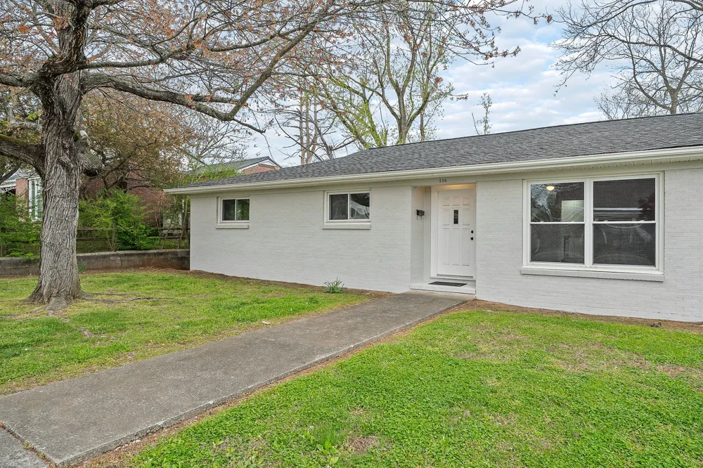 106 N Main St Sparta, TN 38583