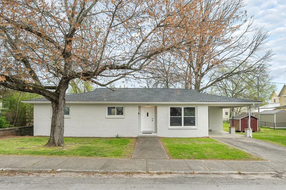 106 N Main St Sparta, TN 38583