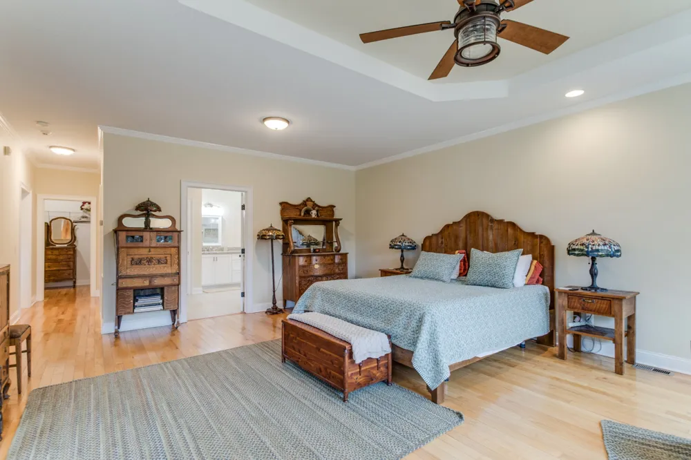 374 Eagle Lake Rd Coalmont, TN 37313