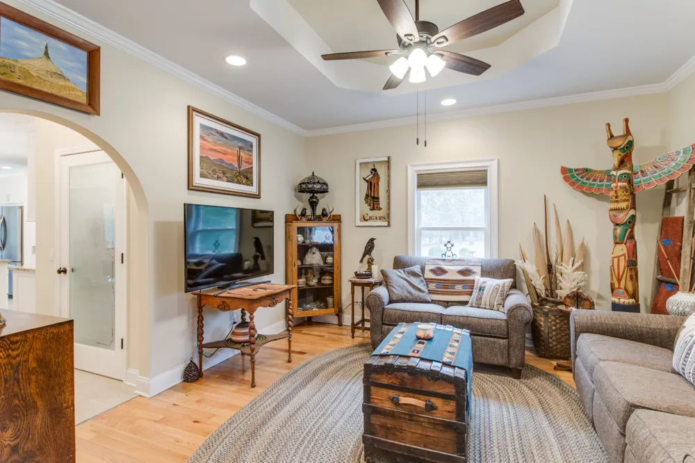 374 Eagle Lake Rd Coalmont, TN 37313