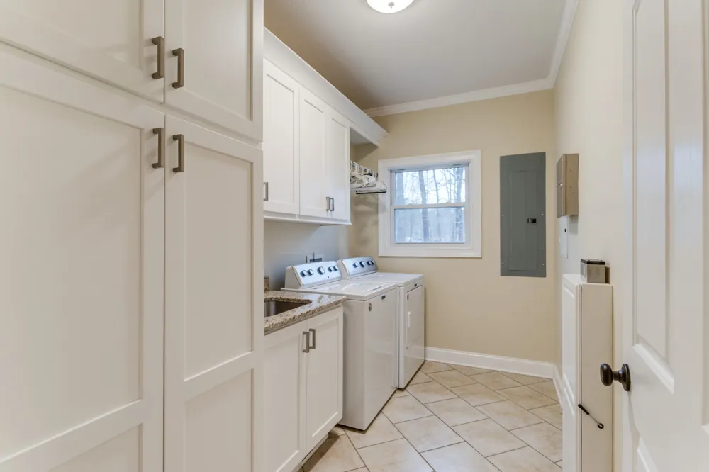 374 Eagle Lake Rd Coalmont, TN 37313