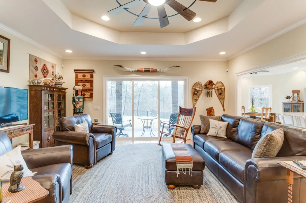 374 Eagle Lake Rd Coalmont, TN 37313