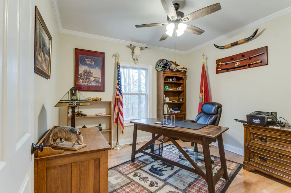 374 Eagle Lake Rd Coalmont, TN 37313