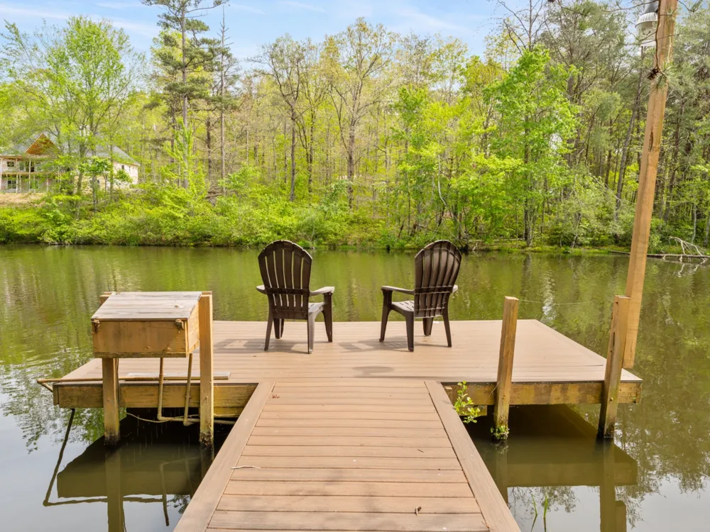 374 Eagle Lake Rd Coalmont, TN 37313