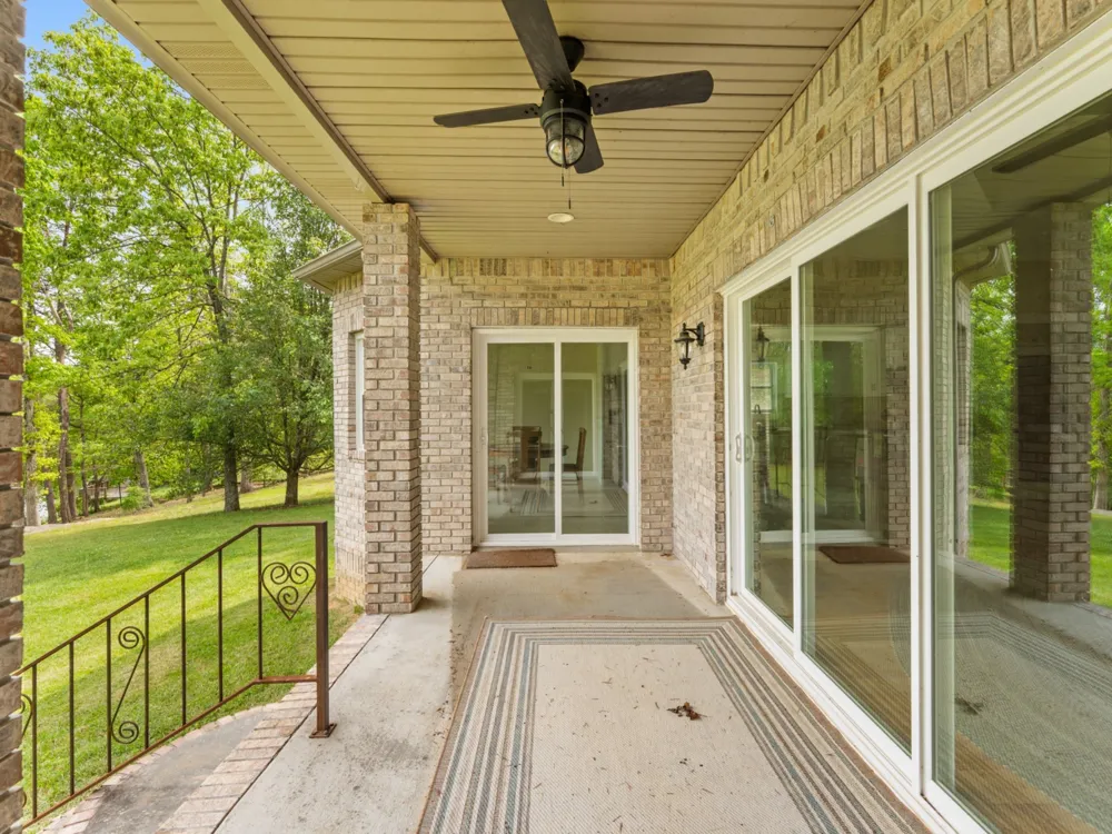 374 Eagle Lake Rd Coalmont, TN 37313