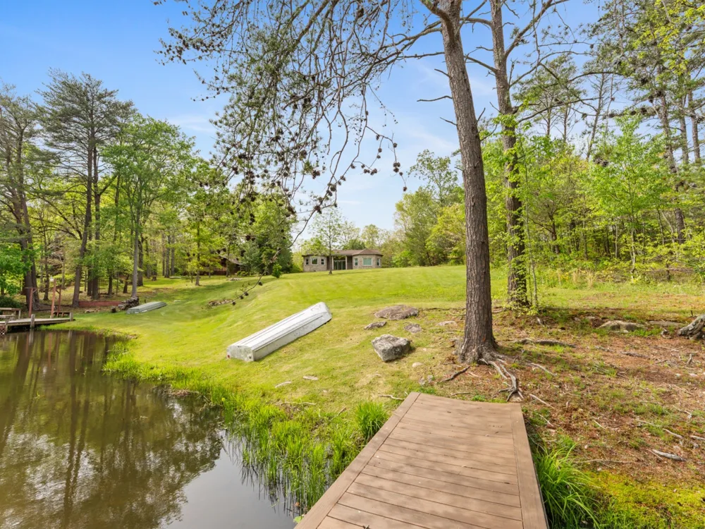 374 Eagle Lake Rd Coalmont, TN 37313