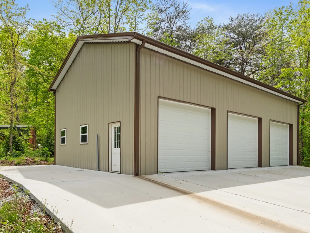 374 Eagle Lake Rd Coalmont, TN 37313