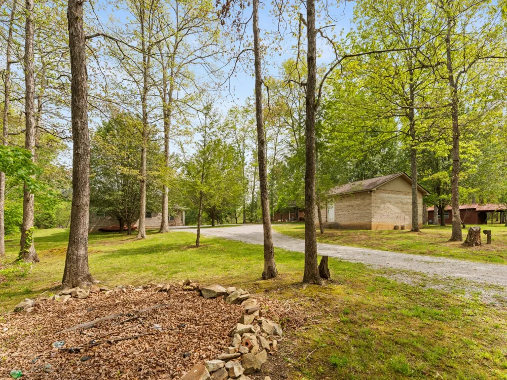 374 Eagle Lake Rd Coalmont, TN 37313