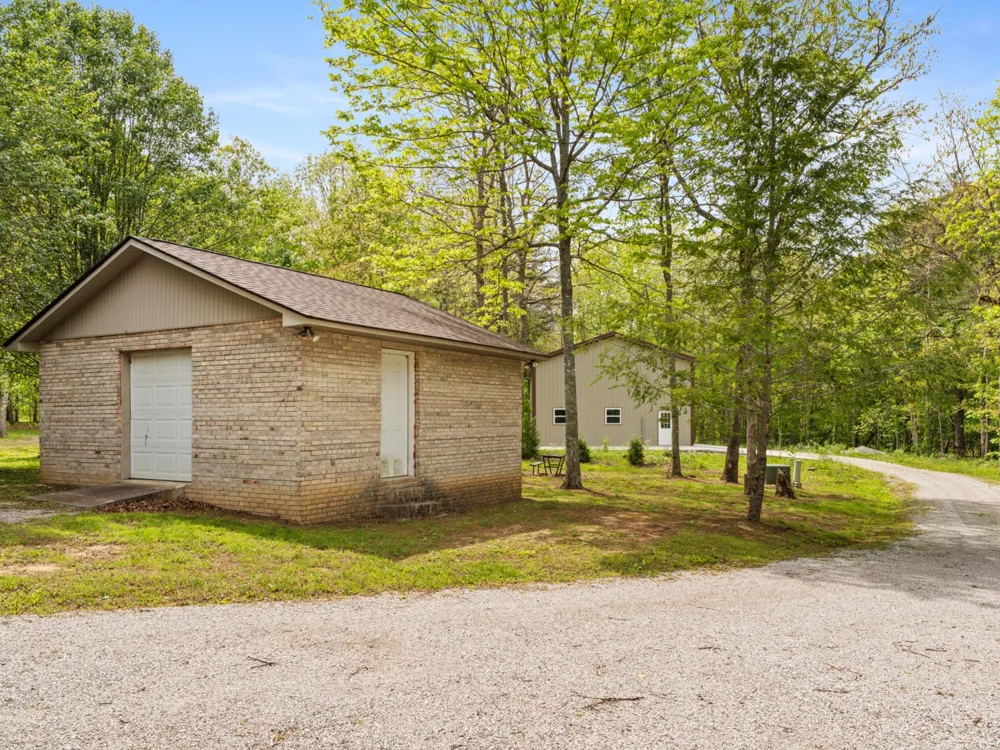 374 Eagle Lake Rd Coalmont, TN 37313