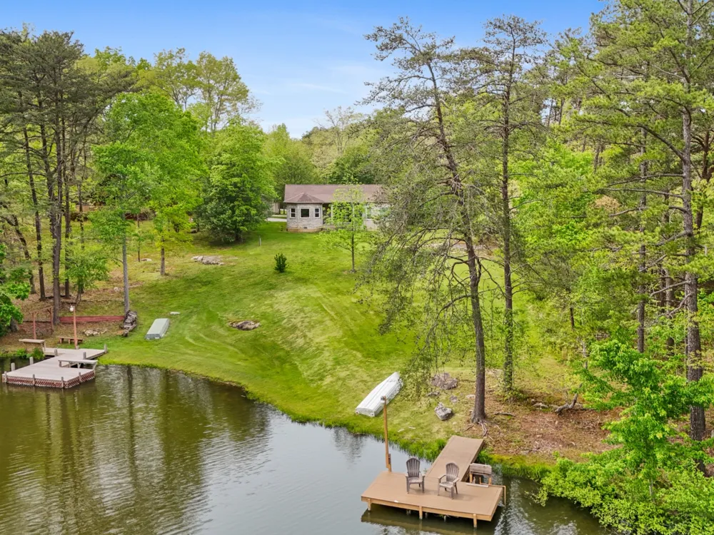374 Eagle Lake Rd Coalmont, TN 37313