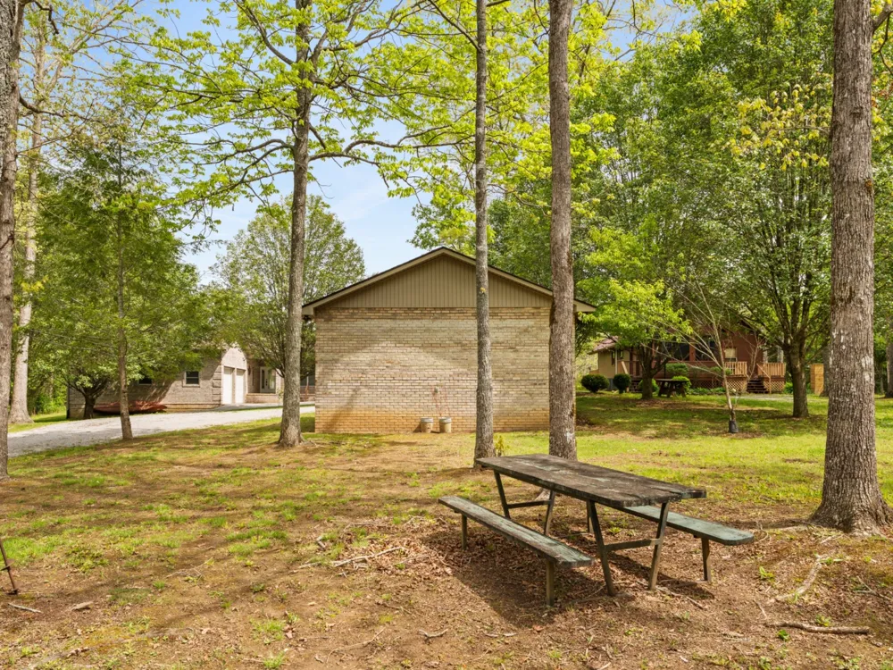374 Eagle Lake Rd Coalmont, TN 37313