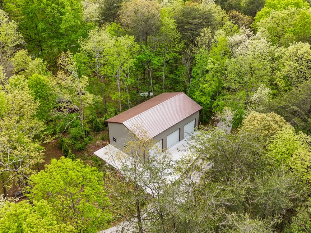 374 Eagle Lake Rd Coalmont, TN 37313