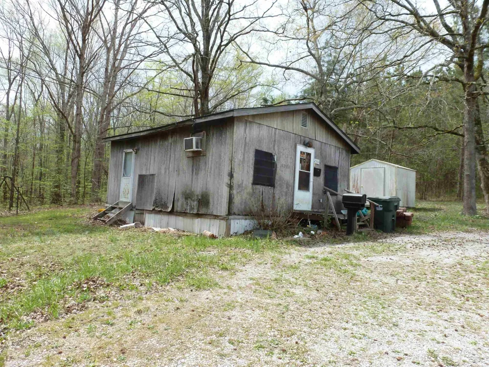 2330 Ligon Springs Rd Russellville, AL 35654