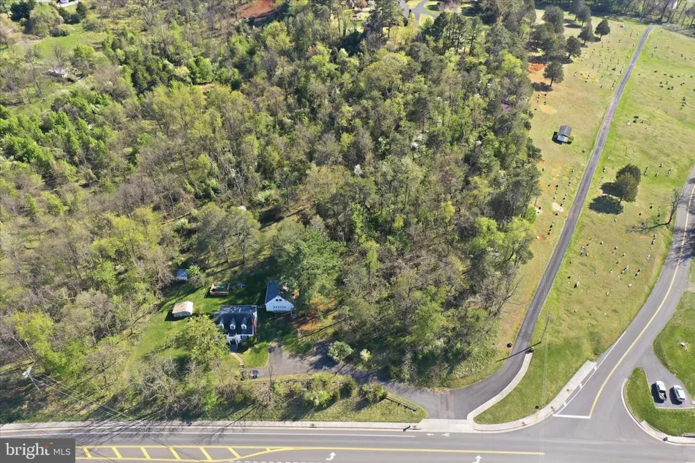 HAPPY CREEK ROAD Front Royal, VA 22630