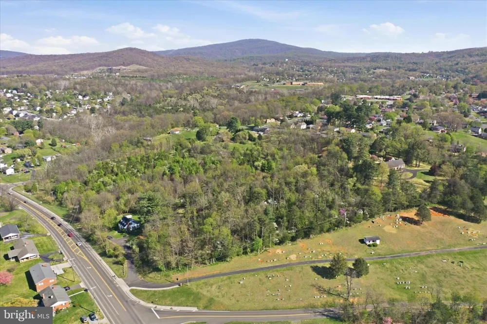 HAPPY CREEK ROAD Front Royal, VA 22630