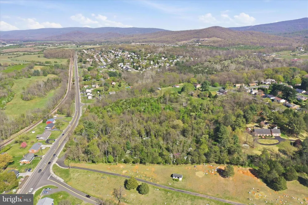 HAPPY CREEK ROAD Front Royal, VA 22630