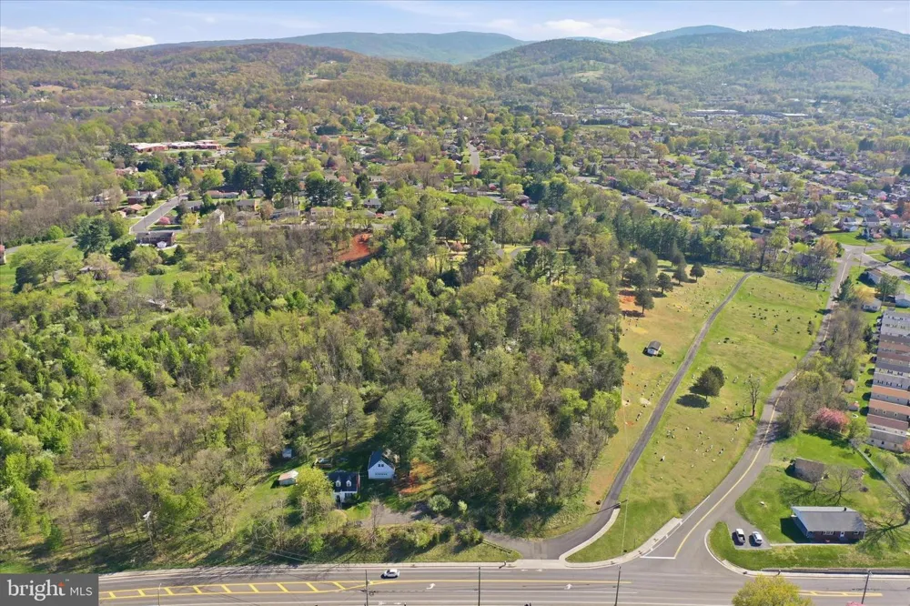 HAPPY CREEK ROAD Front Royal, VA 22630