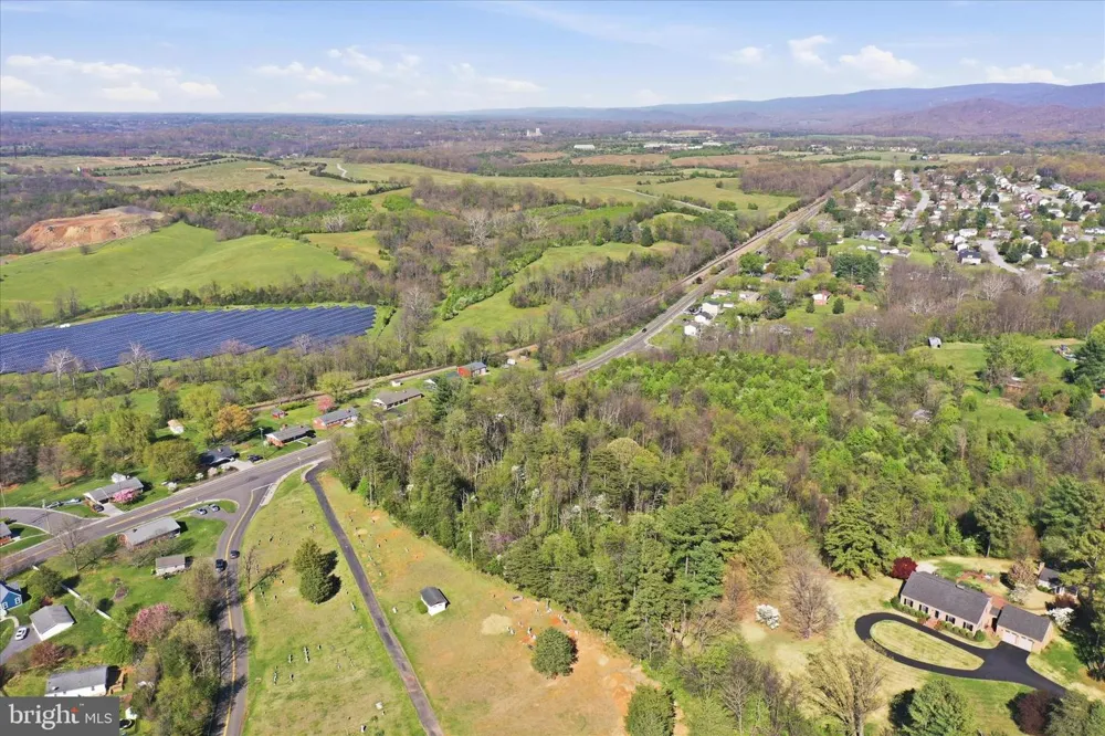 HAPPY CREEK ROAD Front Royal, VA 22630