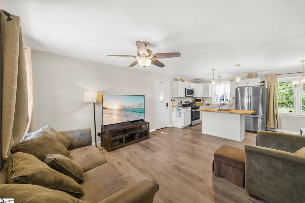 309 E Hampton Avenue Honea Path, SC 29654