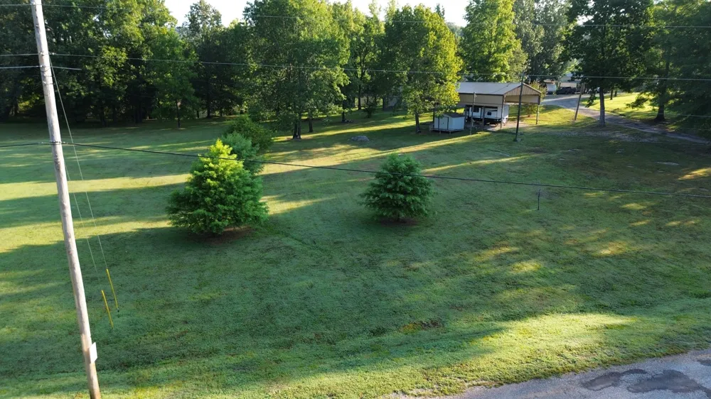 17 Clearwater Cr Bath Springs, TN 38311
