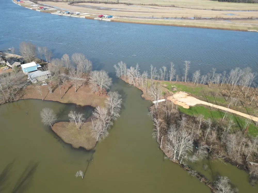 17 Clearwater Cr Bath Springs, TN 38311