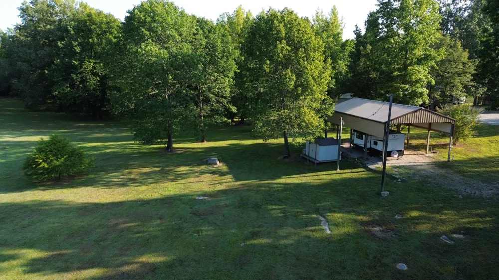 17 Clearwater Cr Bath Springs, TN 38311