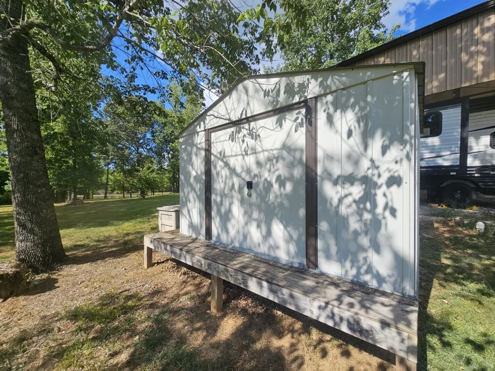 17 Clearwater Cr Bath Springs, TN 38311