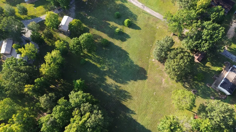 17 Clearwater Cr Bath Springs, TN 38311