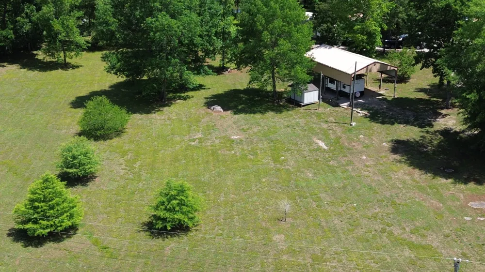 17 Clearwater Cr Bath Springs, TN 38311