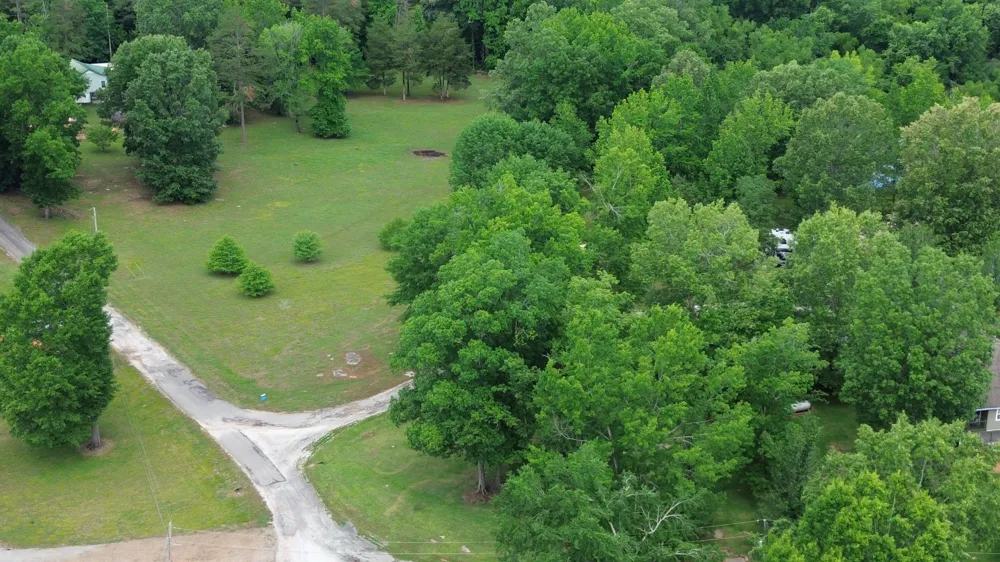 17 Clearwater Cr Bath Springs, TN 38311