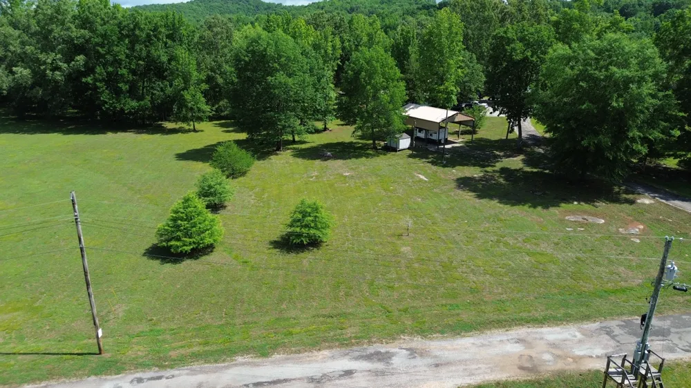 17 Clearwater Cr Bath Springs, TN 38311