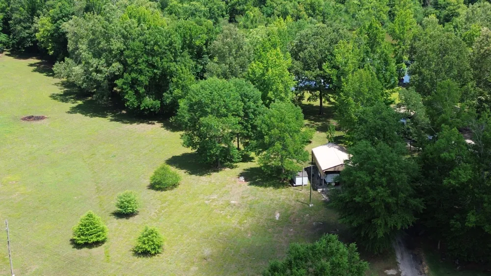 17 Clearwater Cr Bath Springs, TN 38311