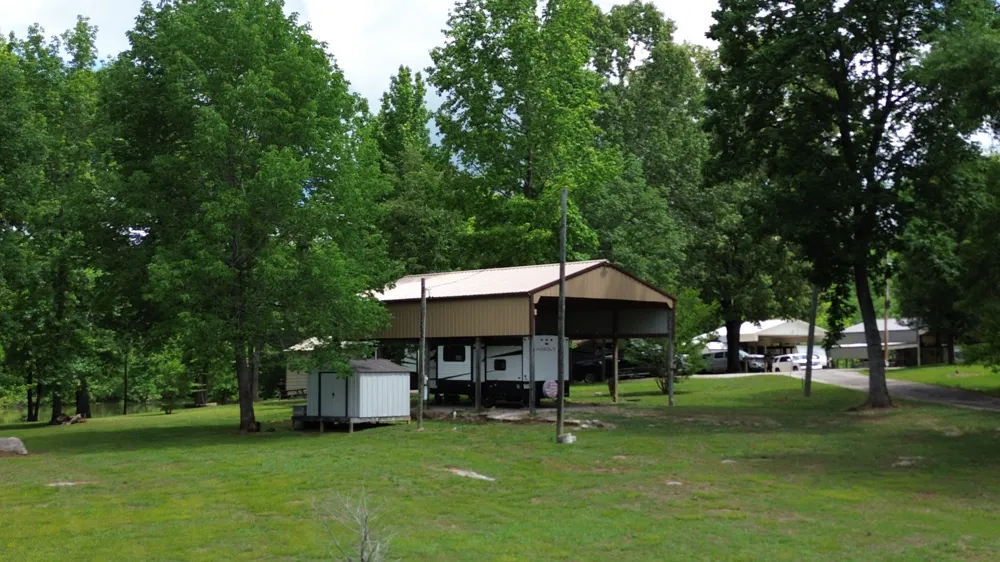 17 Clearwater Cr Bath Springs, TN 38311