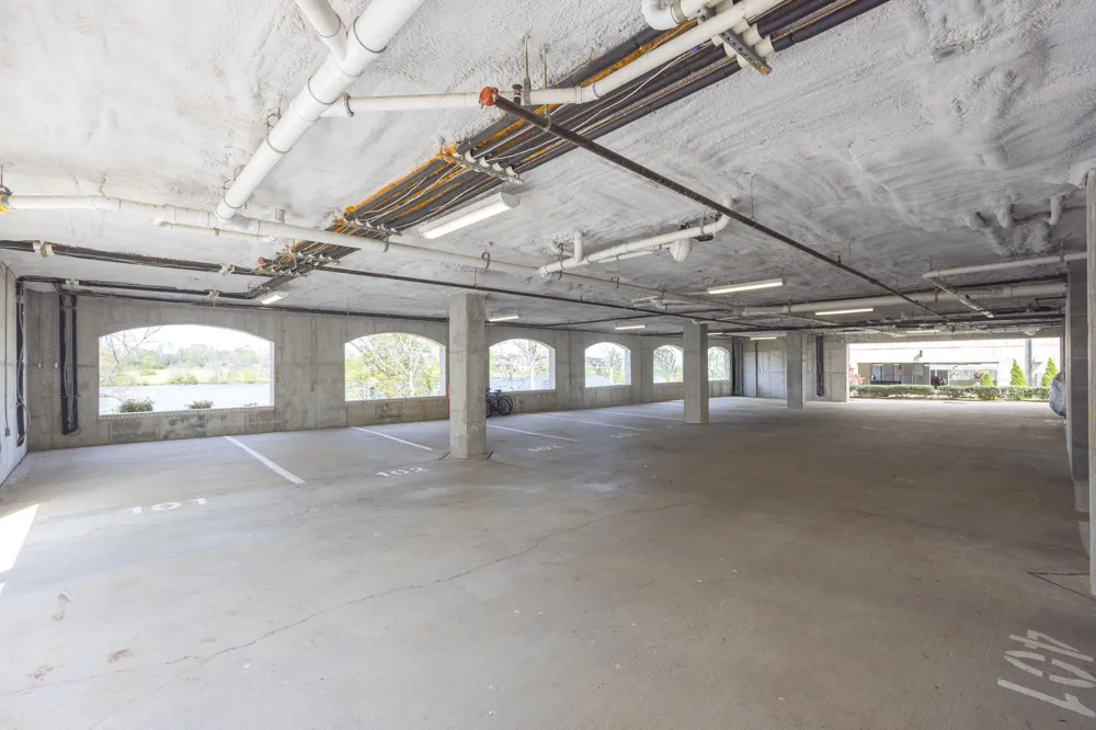 1024 Club View Dr #E 102 Gallatin, TN 37066