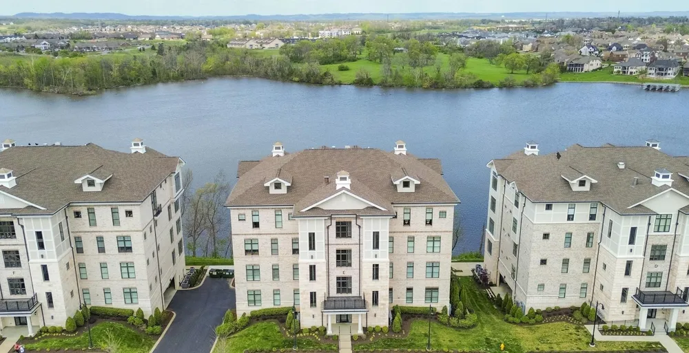 1024 Club View Dr #E 102 Gallatin, TN 37066