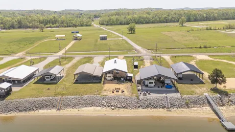 451 River Front Dr