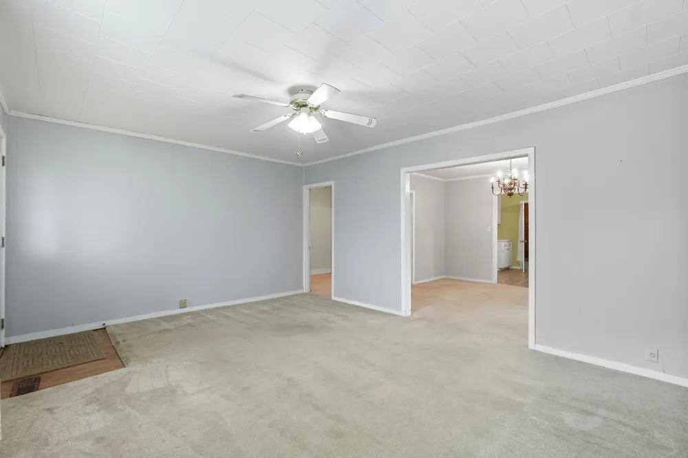135 Main St Mc Ewen, TN 37101