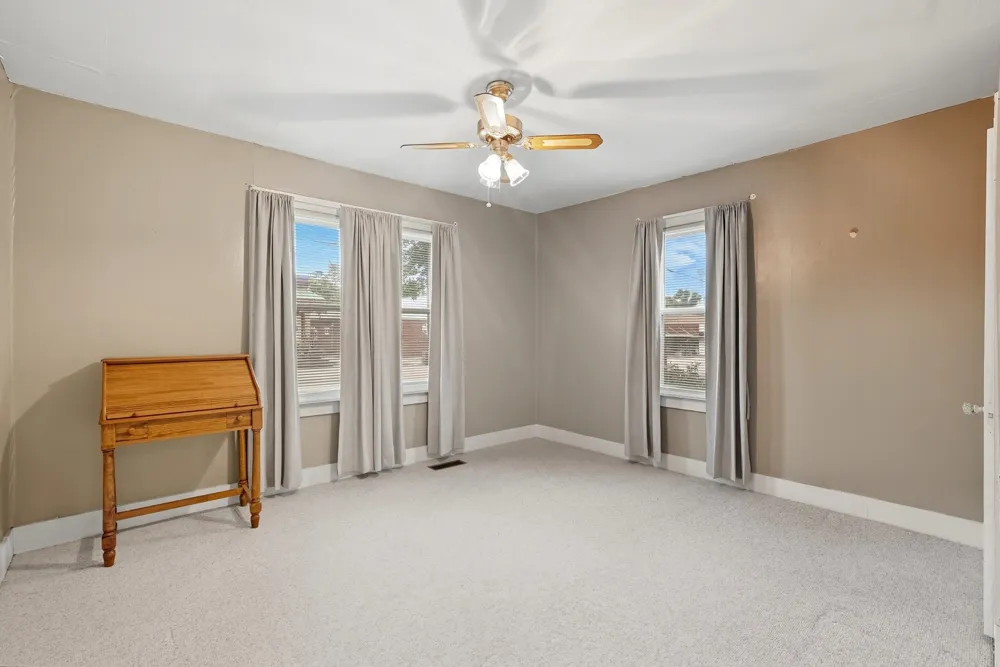 135 Main St Mc Ewen, TN 37101