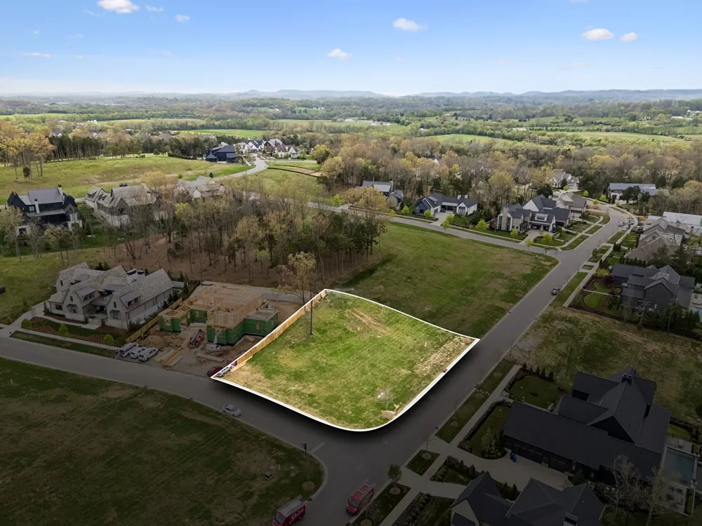 7124 Lanceleaf Dr College Grove, TN 37046