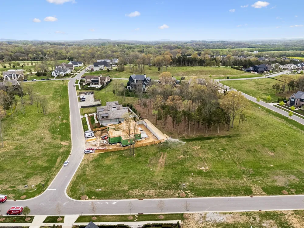 7124 Lanceleaf Dr College Grove, TN 37046