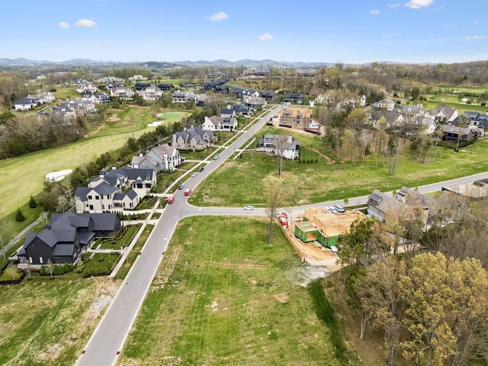 7124 Lanceleaf Dr College Grove, TN 37046