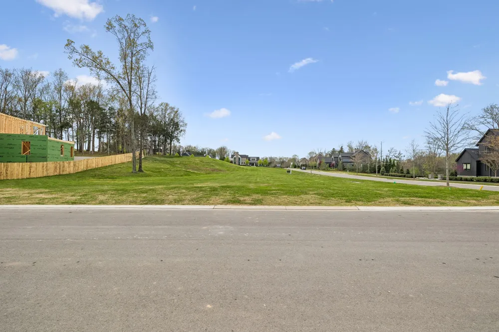 7124 Lanceleaf Dr College Grove, TN 37046