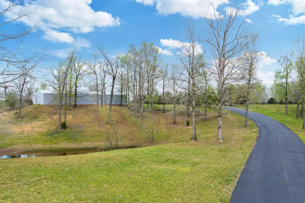 272 RIVERS EDGE DR Bath Springs, TN 38311