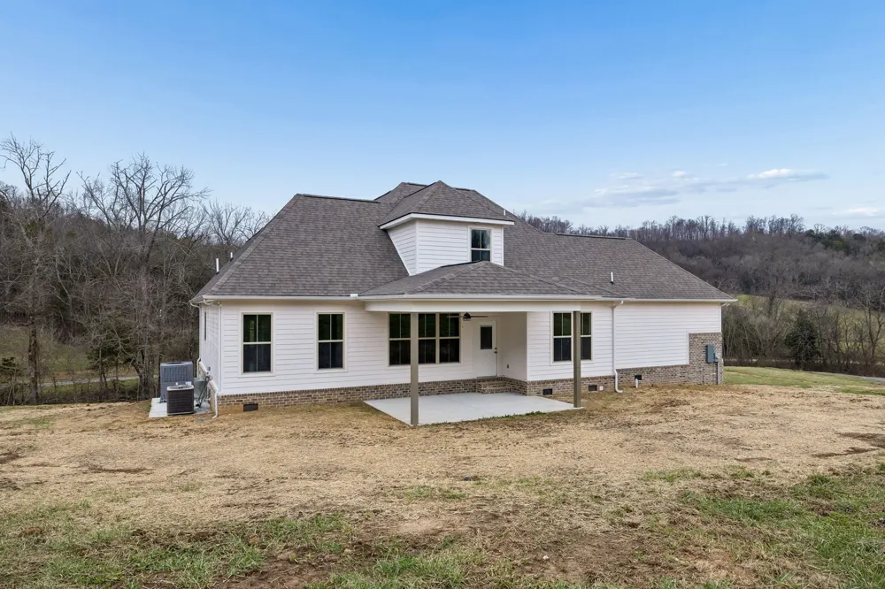 1561 Opossum Paw Rd Beechgrove, TN 37018