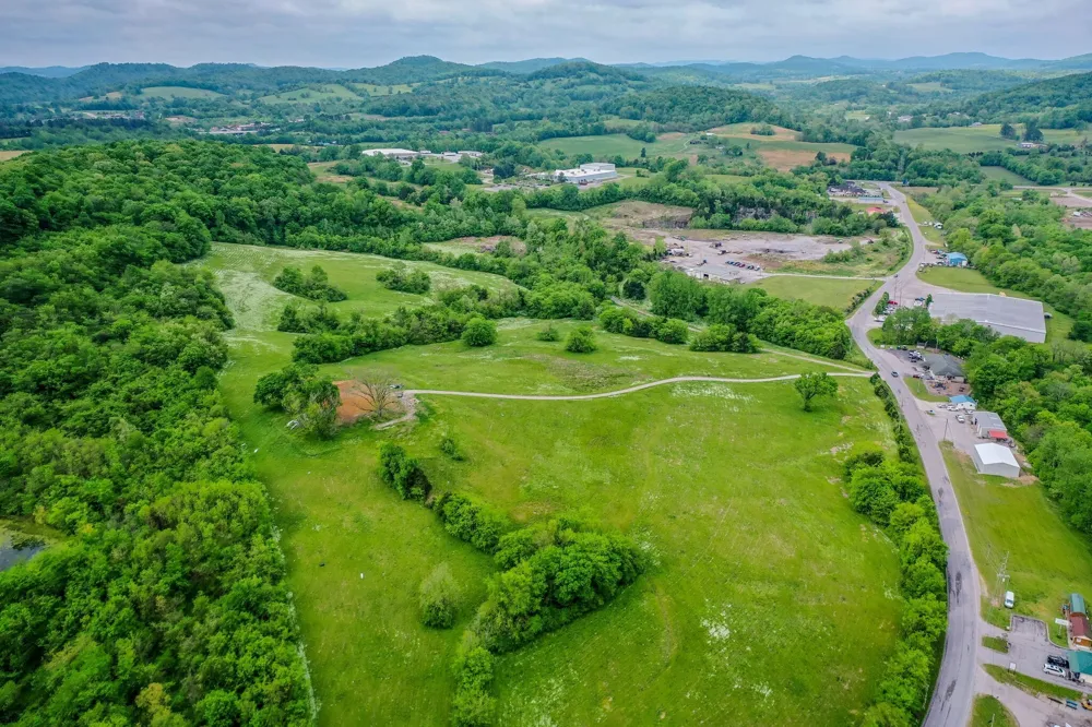 226 Jmz Dr Gordonsville, TN 38563