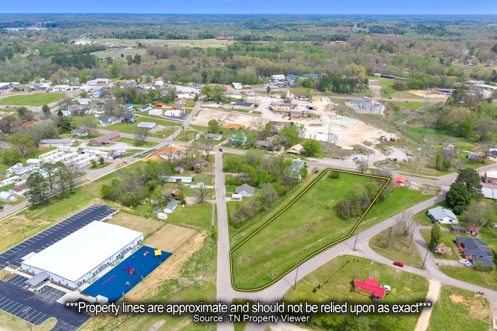 286 S Main St Lexington, TN 38351